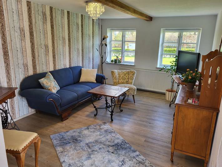 Ferienwohnung für 5 Personen, mit Terrasse und Garten in Steinbergkirche