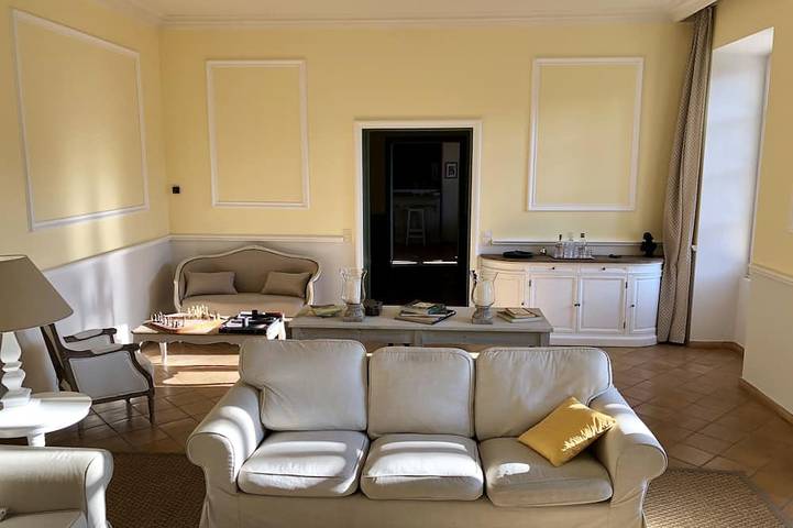 Location de vacances pour 10 personnes, avec jacuzzi et jardin à Sénas - 3