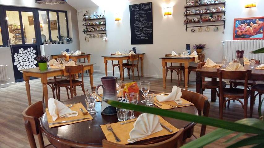 Location de vacances pour 2 personnes, avec terrasse ainsi que vue et jardin à Burdignes - 4