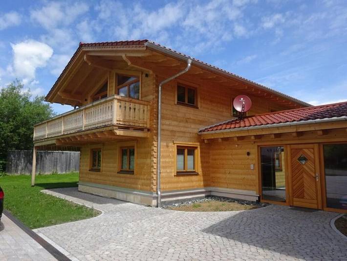 Chalet für 12 Personen, mit Balkon und Terrasse in Jungholz