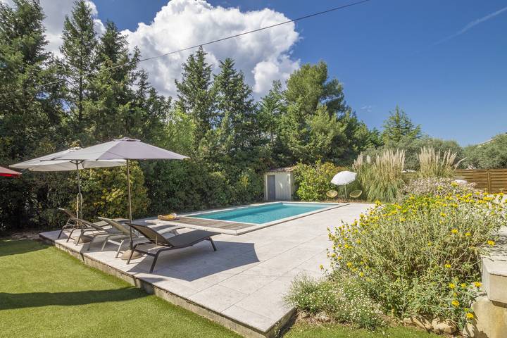 Location de vacances pour 4 personnes, avec jacuzzi ainsi que terrasse et jardin à Orgone - 2