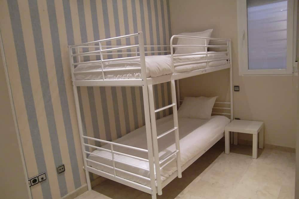 Entire apartment, Delightful Tourist Apartment near the center of Madrid in Tetuán, Madrid