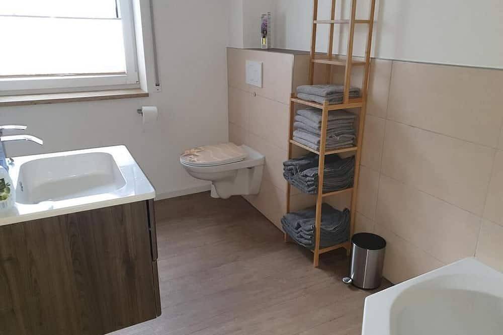 Ganze Wohnung, Ferienwohnung mit 2 Schlafzimmer und Terrasse in Beilngries, Altmühltal