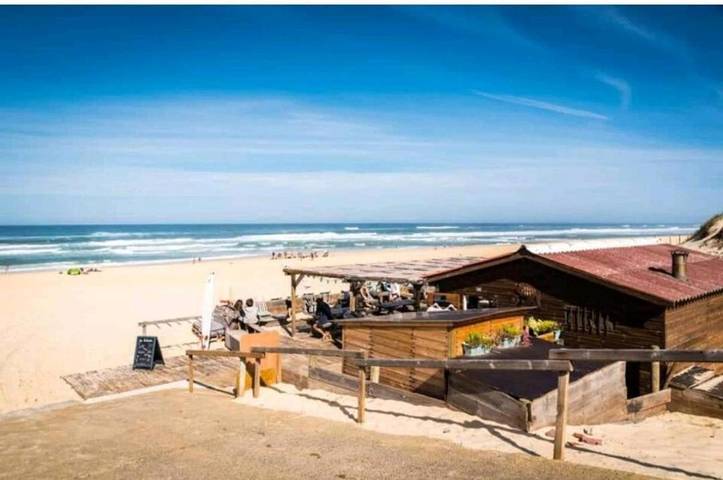 Camping pour 6 personnes, avec Terrasse et Bassin pour enfant ainsi que Piscine et Vue