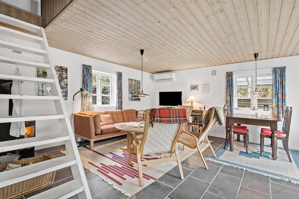 Awesome home in Jelling with Wifi in Vejle region