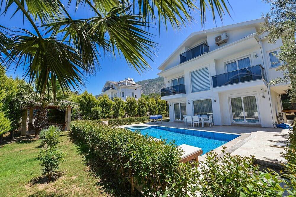 3 bedroom luxuary city villas in oludeniz for rent with private pool and garden in Fethiye, Muğla Province
