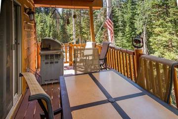 Log Cabin for 20 Guests in Brian Head, Iron County (UT), Picture 1