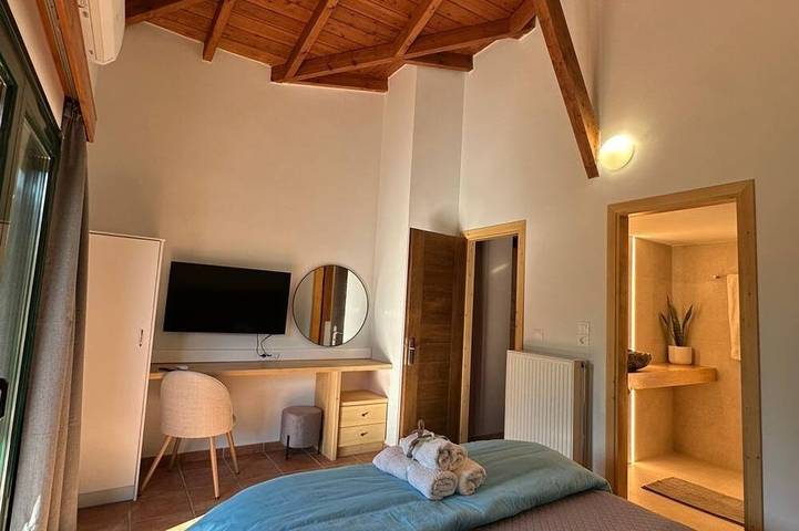 Country House in Poros
