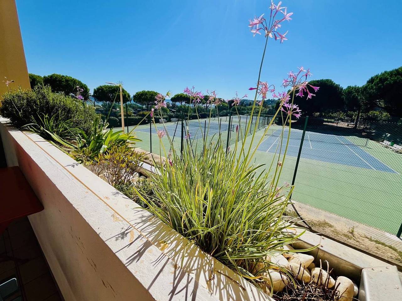 Appartement De Vacances pour 4 Personnes dans Bormes-les-Mimosas, Région de Toulon