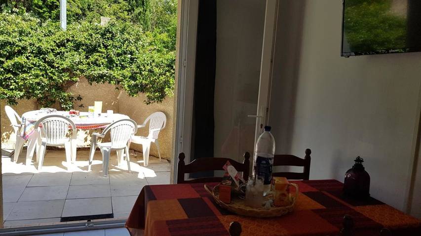 Location de vacances pour 4 personnes, avec jardin et jacuzzi à Teyran - 2