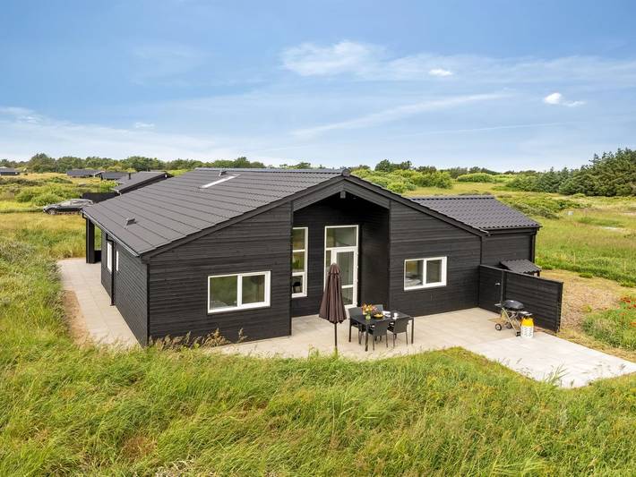 Ferienhaus für 9 Personen, mit Whirlpool und Terrasse sowie Sauna in Hirtshals region