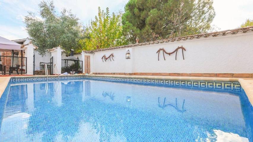 Casa rural para 23 personas, con terraza y piscina en Fuente Obejuna - 2