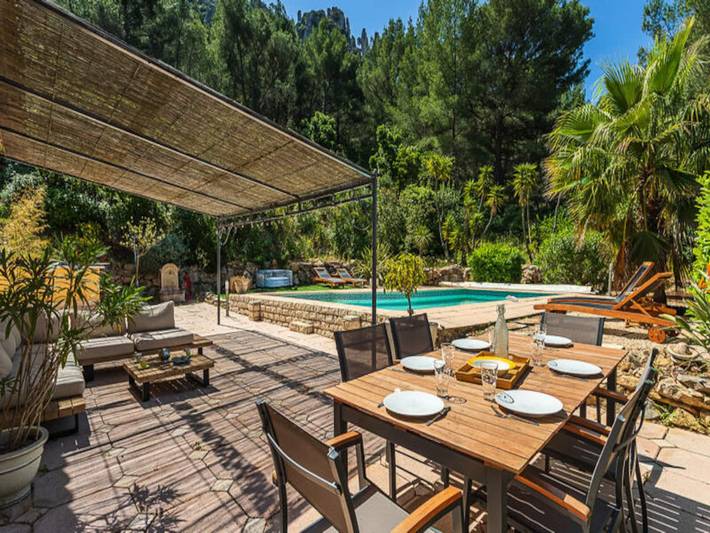 Ferienwohnung für 10 Personen, mit Balkon und Pool sowie Garten, kinderfreundlich in Toulon - 3