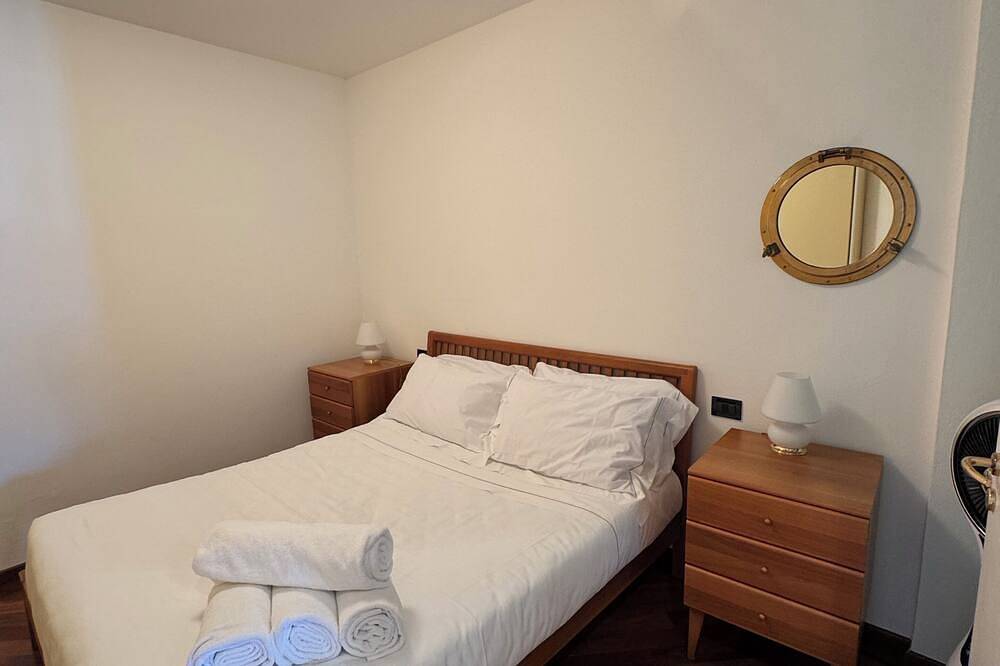Appartamento intero, Maury’s Sea View apartment in the heart of Portovenere - with private garage. in Isola Palmaria, Comune di Porto Venere