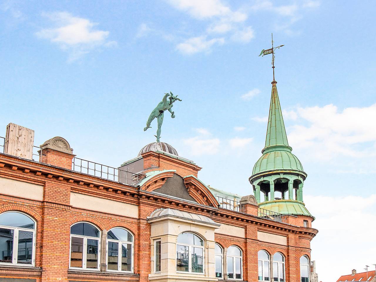 Appartement entier, Sanders Leaves - Agréable 4 chambres avec vue sur la ville in centre ville de Copenhague, Copenhague