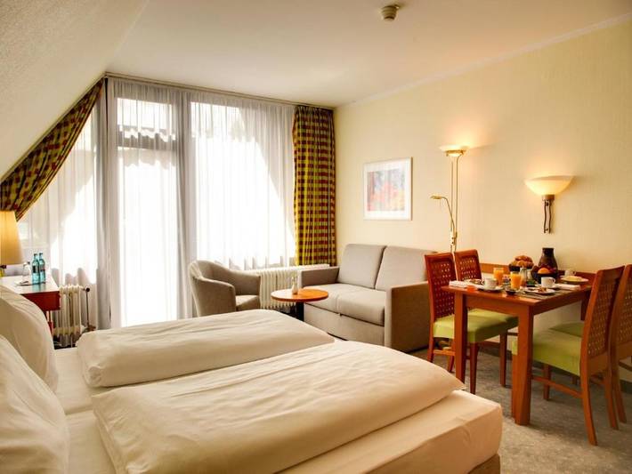 Ferienwohnung für 4 Personen, mit Garten und Sauna sowie Pool im Waldecker Land - 3