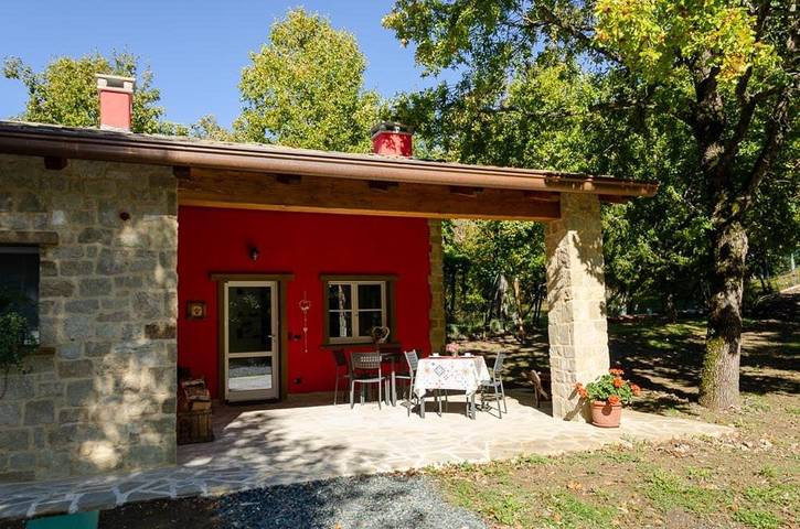 Location de vacances pour 4 personnes, avec jardin et vue à Berceto