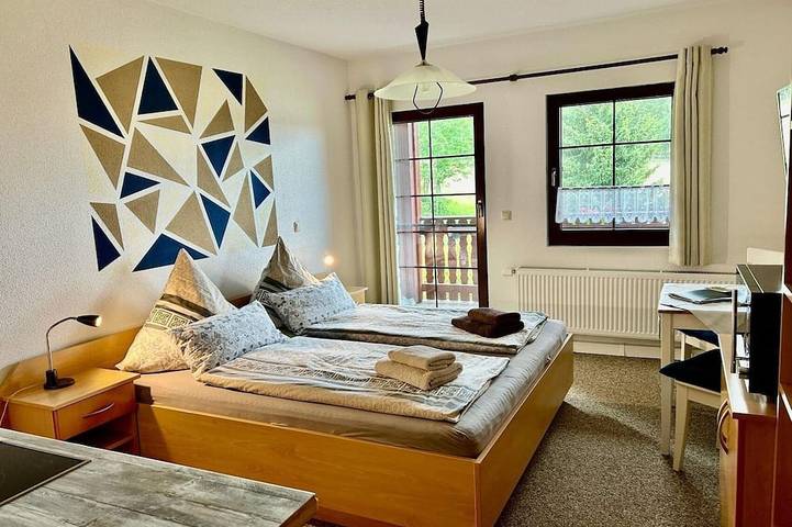 Ferienwohnung für 2 Personen, mit Pool und Garten sowie Sauna - 1