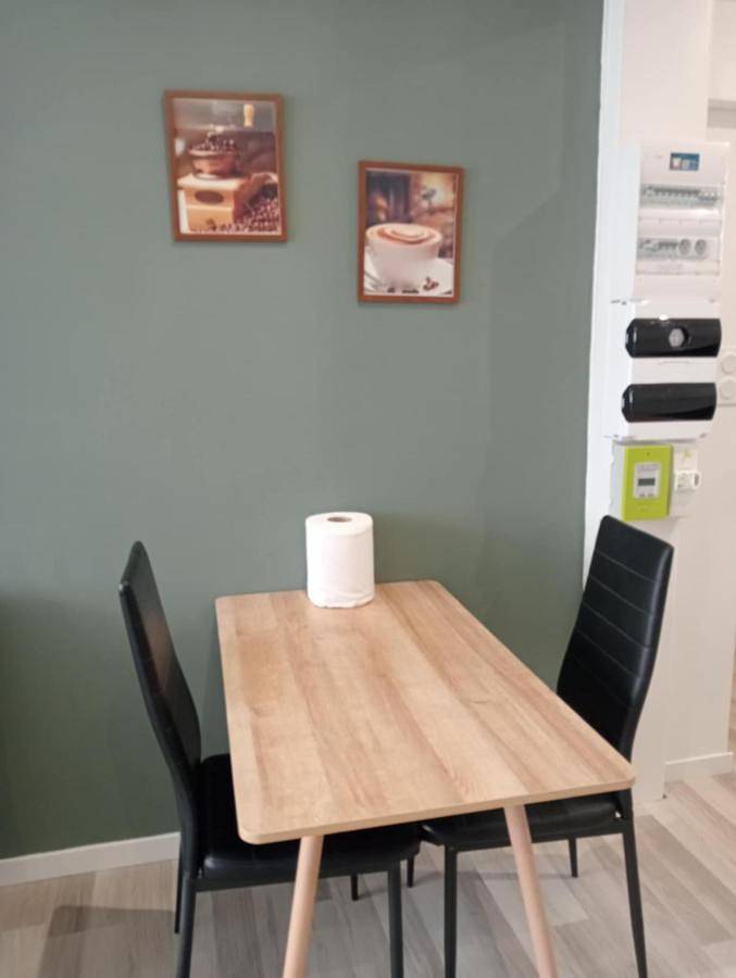 Gîte pour 3 personnes à Villedieu-les-Poêles - 4