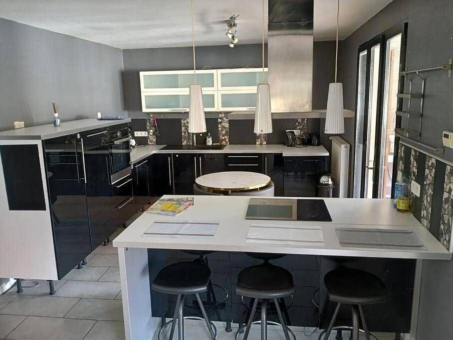 Appartement entier, Two-Bedroom Apartment in Pont-de-Poitte, Jura Francais