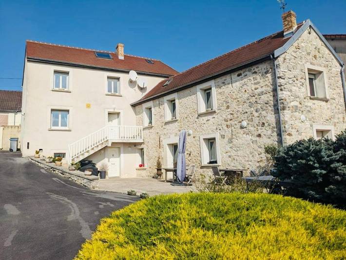 Maison de vacances pour 8 personnes, avec Terrasse et Jardin ainsi que Piscine et Vue