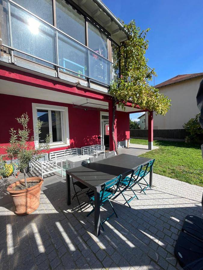 Appartement entier, Apartment - Ground Floor in Millau, Parc naturel régional des Grands Causses