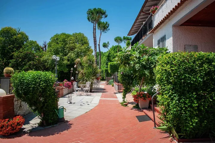 Hotel für 4 Personen, mit Pool und Garten, mit Haustier - 1