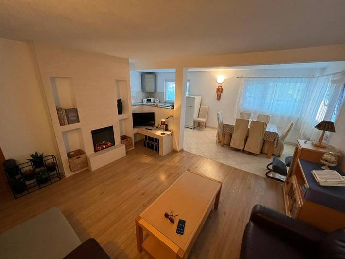 Appartement de vacances pour 7 personnes, avec vue et jardin