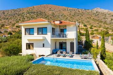 Villa for 12 People in Elounda, North Crete, Photo 1