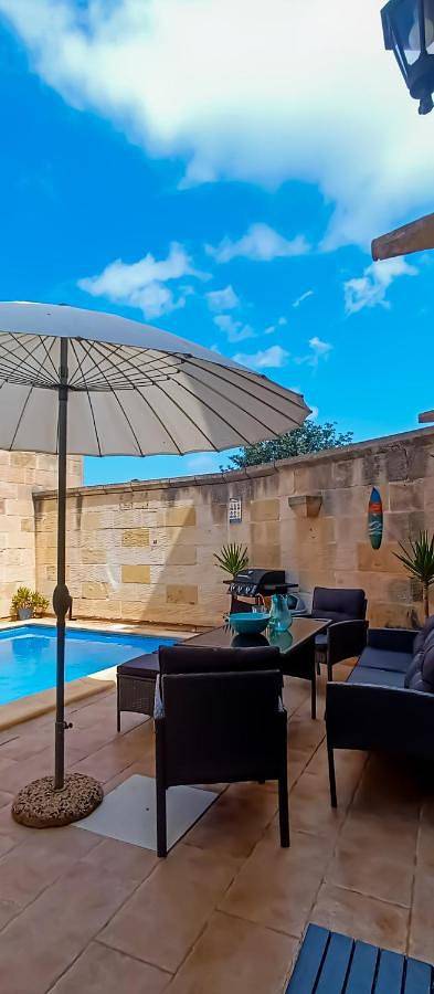 Double Room with Private External Bathroom in Nadur, Gozo