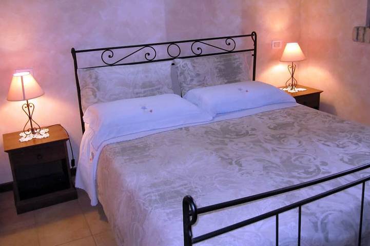 Gîte pour 3 personnes, avec Jacuzzi ainsi que Jardin et Piscine à Notaresco - 2