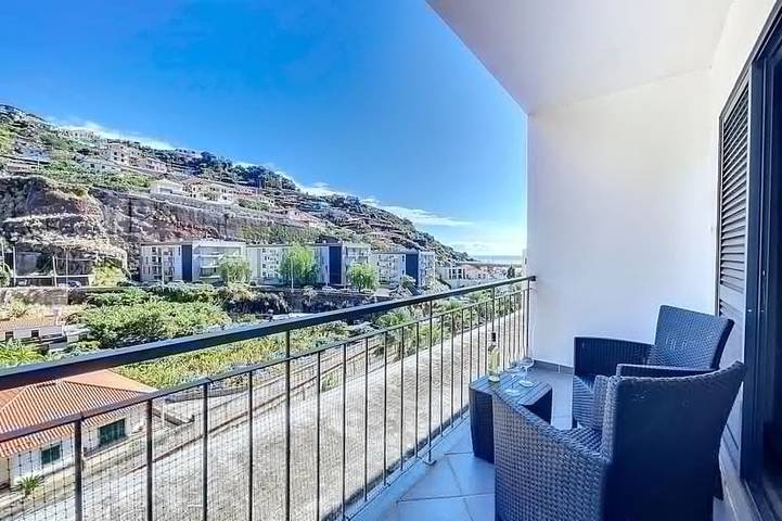 Apartamento de férias para 5 pessoas, com varanda em Santa Cruz (Madeira)