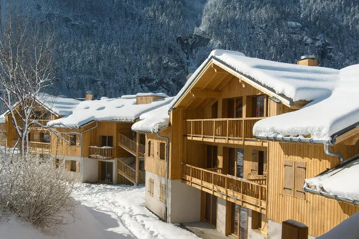 Apartamento de vacaciones para 4 personas, con balcón y jacuzzi además de sauna y piscina - 1