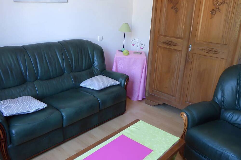 Chambre d’hôtes Les Rosiers avec terrasse partagée, jardin partagé et Wi-Fi in La Flèche, Sarthe