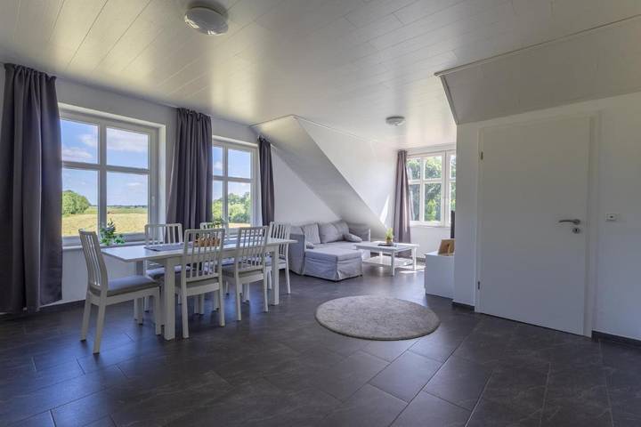 Gîte pour 6 personnes, avec jardin et vue, animaux acceptés à Rhauderfehn