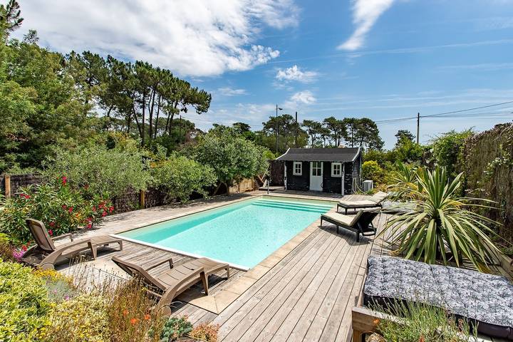 Villa des Sables pool, 100M from the beach in Le Canon, Lège-Cap-Ferret