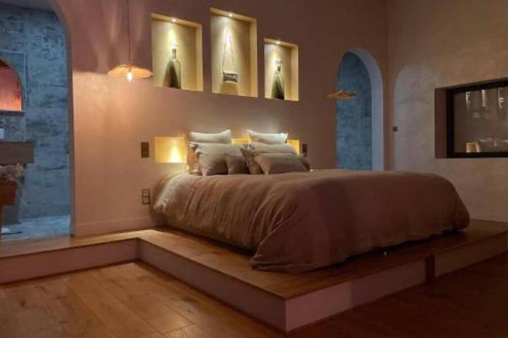 Chambre d’hôte pour 2 personnes, avec Jacuzzi ainsi que Piscine et Sauna à Istres - 3