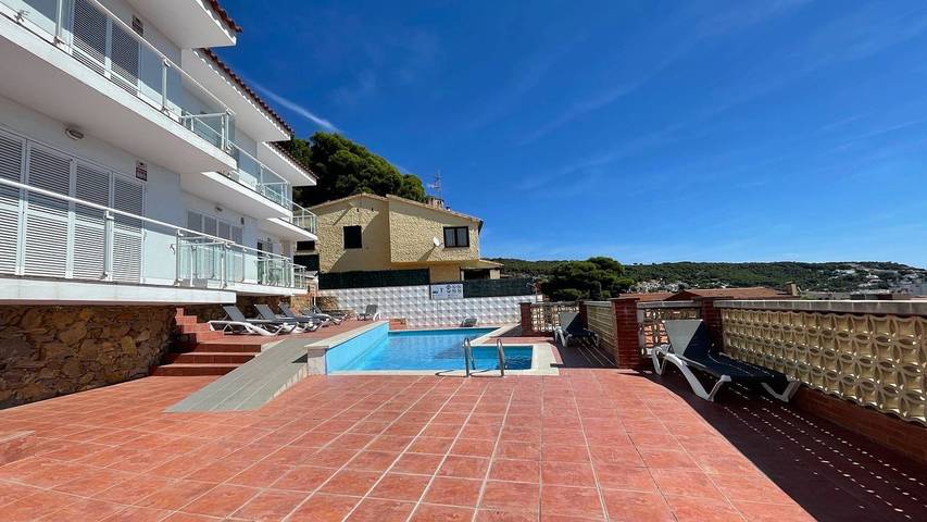 Ferienwohnung für 9 Personen, mit Pool und Balkon in Estartit