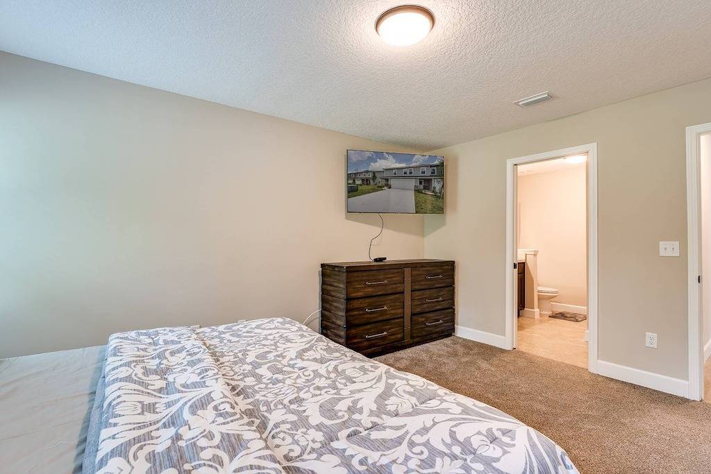 Spacious Orange Park Townhome |Main Level King Suite |Dogs Ok |Garage Parking |Open Concept |Cable in Clay County (FL)