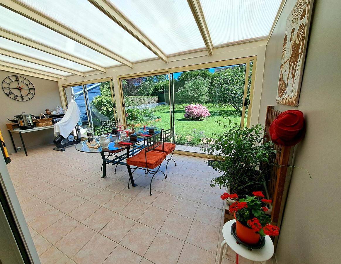 Appartement de vacances entier, Economy Triple Room with Shared Bathroom in Tourville-sur-Arques, Région de Dieppe