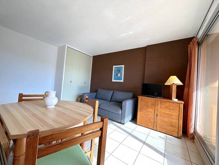 Gîte pour 4 personnes, avec piscine dans Plage La Favière - 3