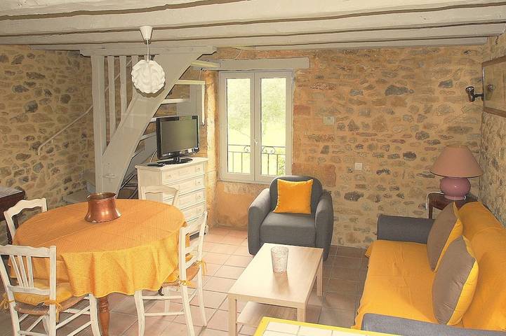 Location de vacances pour 4 personnes, avec piscine ainsi que terrasse et jardin à Saint-Vincent-le-Paluel - 4