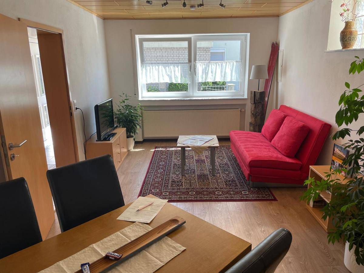 Ganze Wohnung, One-Bedroom Apartment in Ochsenhausen, Landkreis Biberach