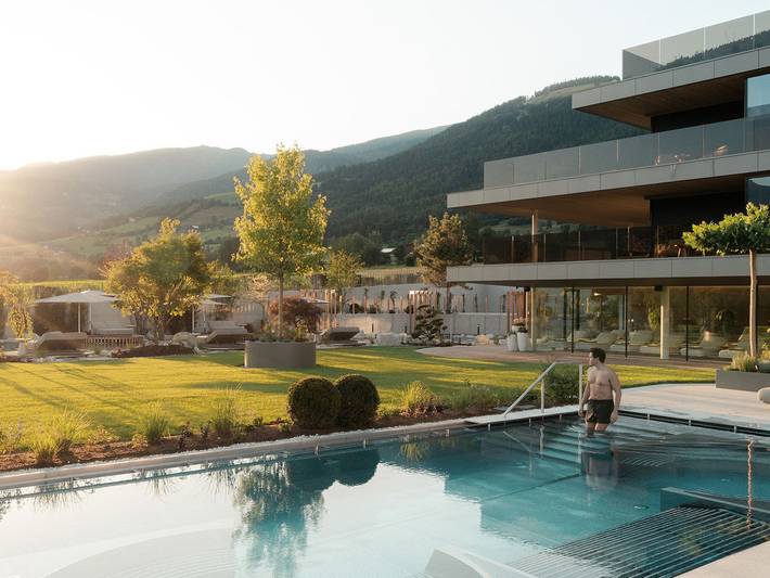 Hotel für 2 Personen, mit Garten und Balkon sowie Whirlpool - 1