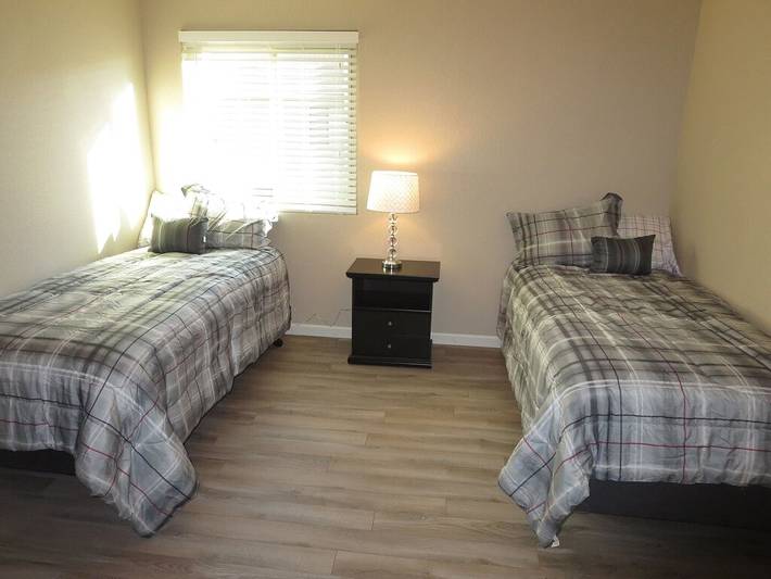 Apartment for 4 people, with pool and balcony in Tempe