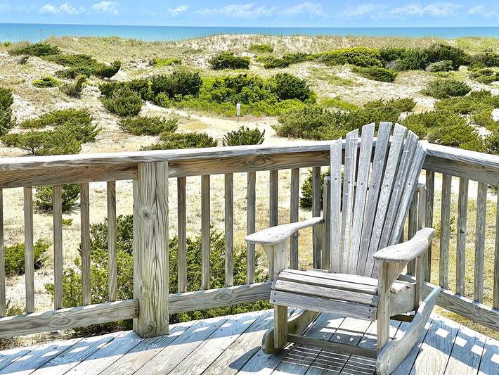 Vacation rental for 12 people, with hot tub and balcony in Hatteras Island