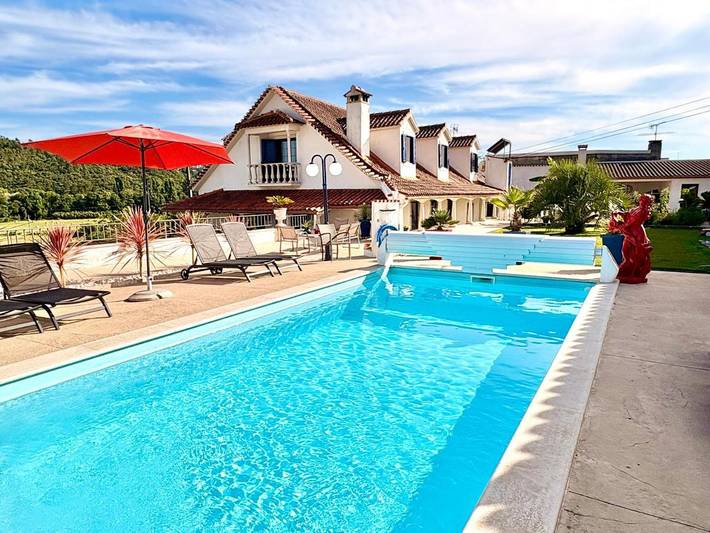 Casa de férias para 2 pessoas, com piscina e vista e ainda jardim, com animais de estimação em Ourém