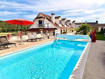 Cottage pour 2 personnes, avec jardin ainsi que vue et piscine, animaux acceptés dans Ourém