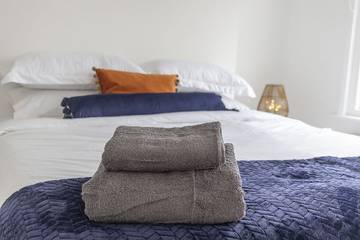 Apartment for 6 People in Exeter, Devon, Photo 3