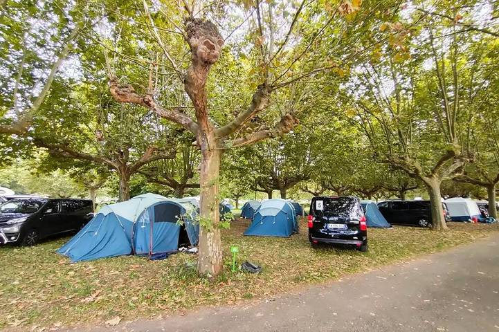 Mobil home pour 6 personnes, avec terrasse, animaux acceptés à Crêches-sur-Saône - 3